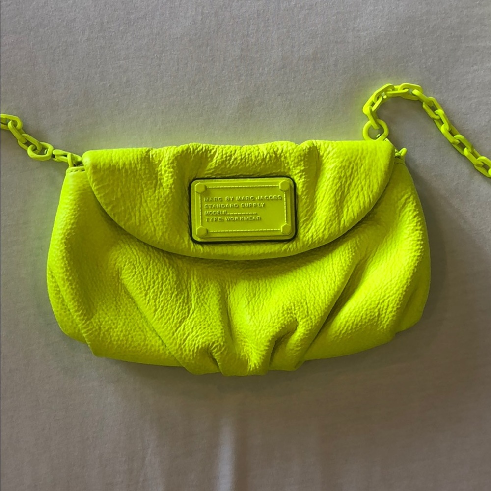 Electro Q Karlie Leather Cross body ~ Marc Jacobs